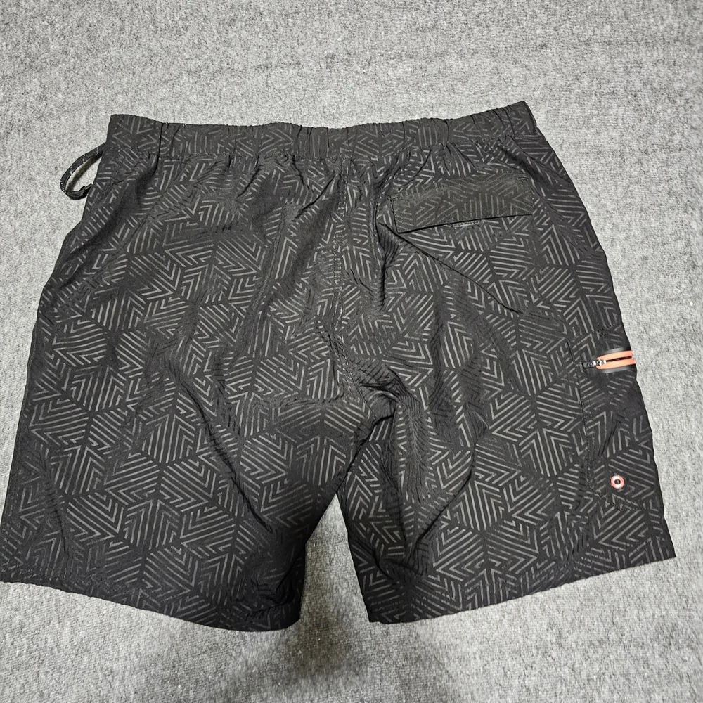 ZeroXposur Black Patterned Men's Board Shorts